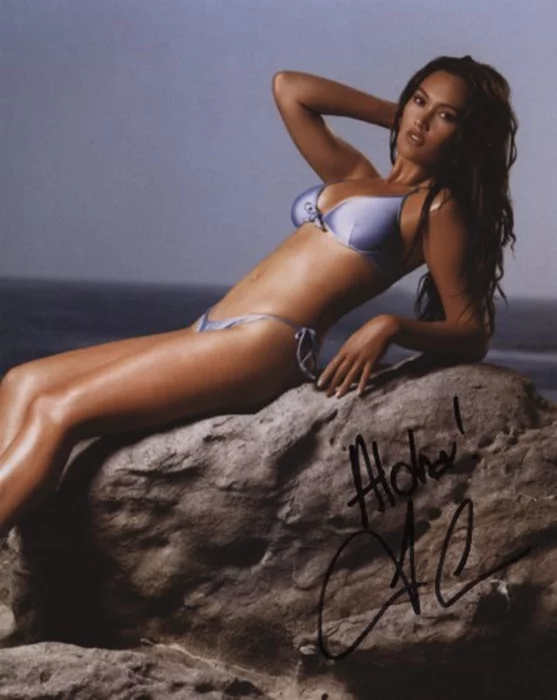 Tia Carrere autograph