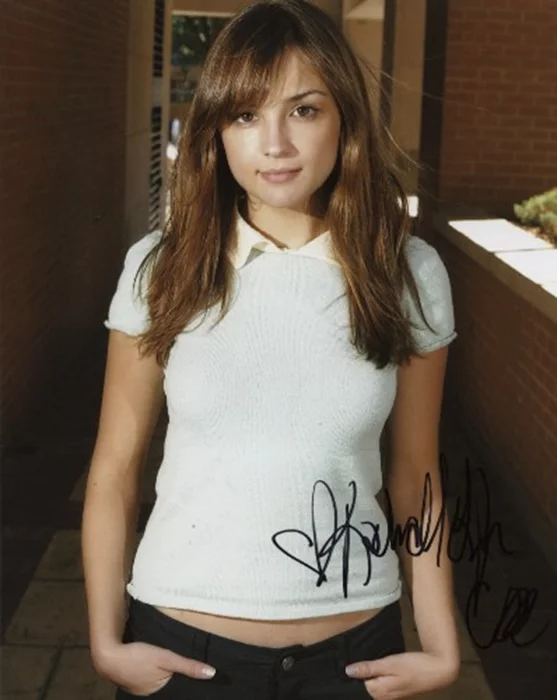 Rachael Leigh Cook autograph