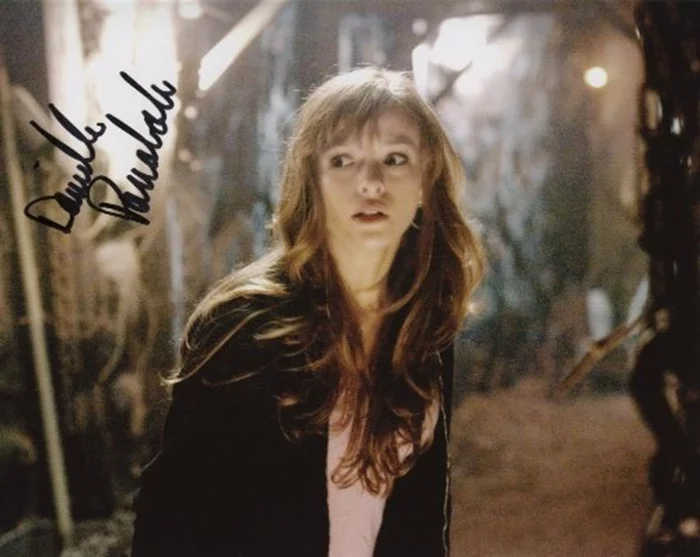 Danielle Panabaker autograph