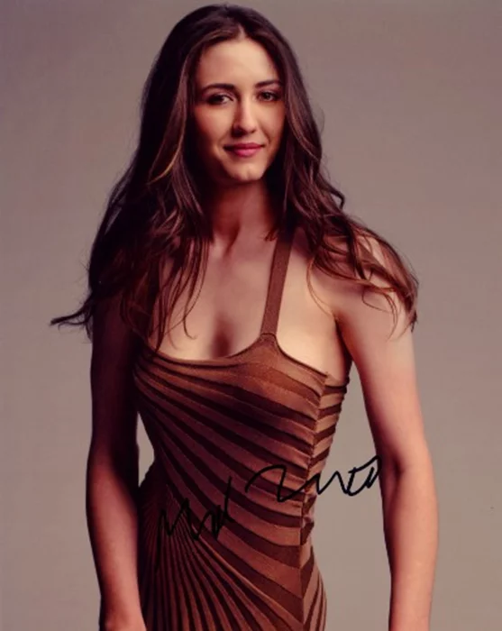 Madeline Zima autograph