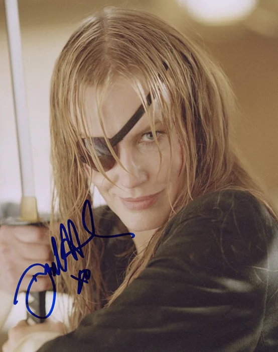 Daryl Hannah autograph