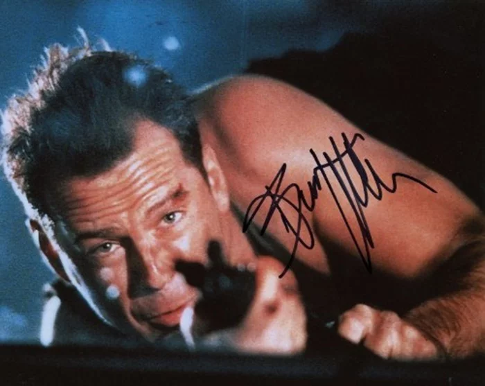Bruce Willis autograph