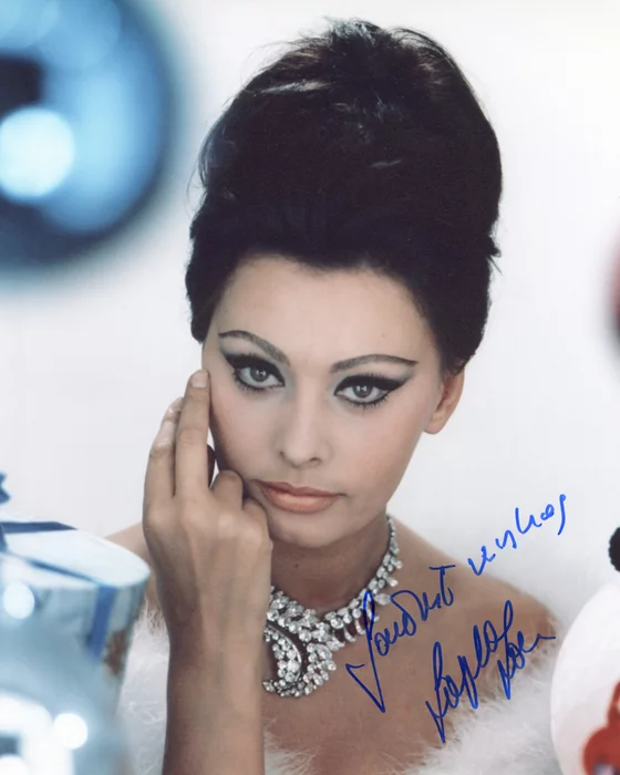 Sophia Loren autograph
