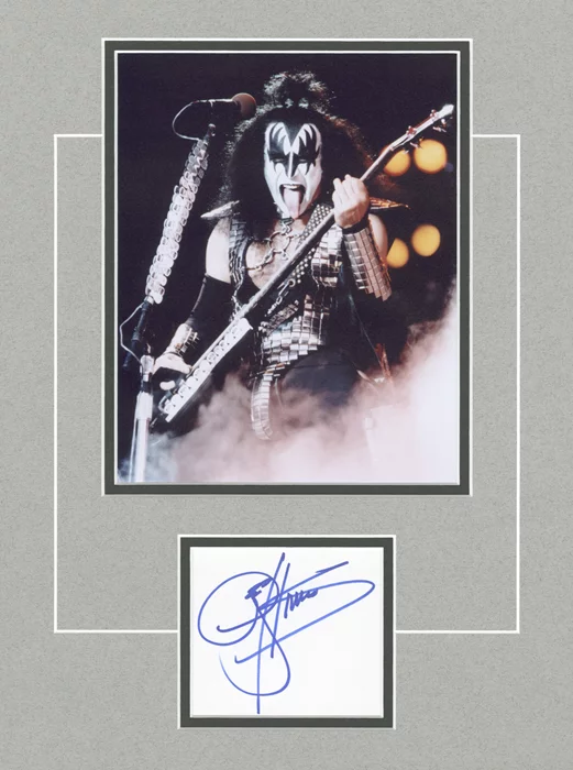 Gene Simmons autograph