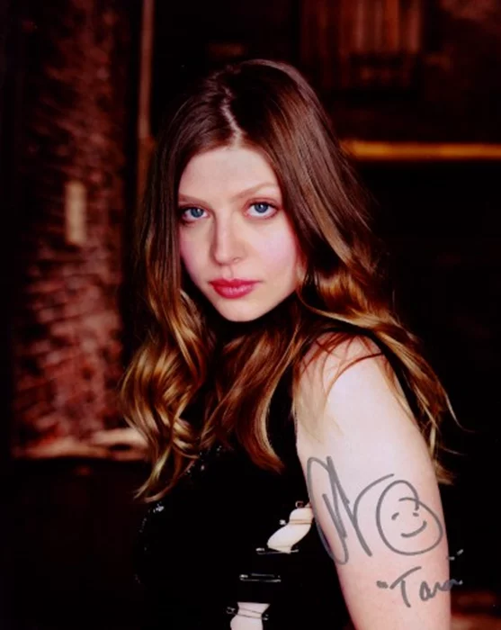 Amber Benson autograph