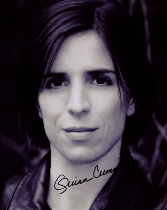 Quinn Cummings autograph
