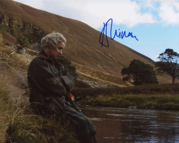 Helen Mirren autograph