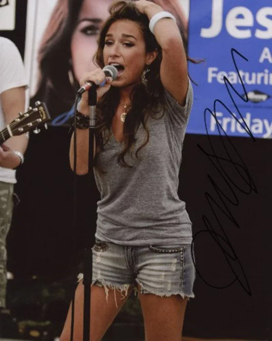 Jessie James autograph
