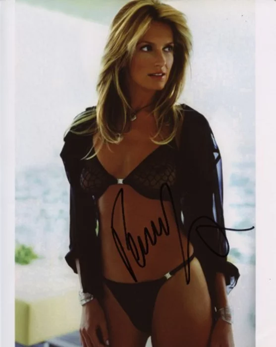 Penny Lancaster autograph