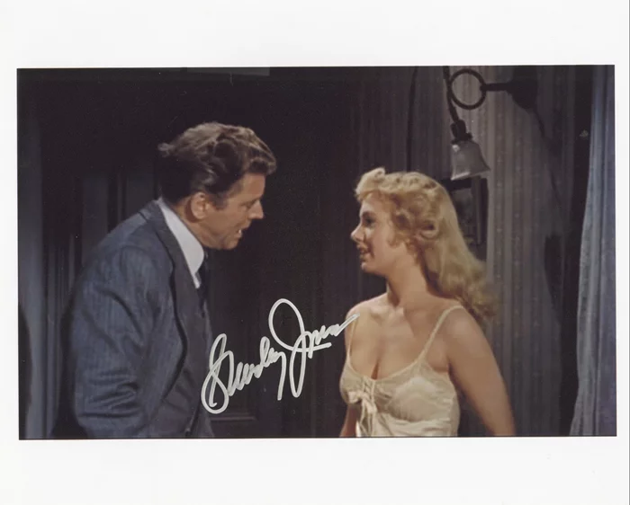 Shirley Jones autograph