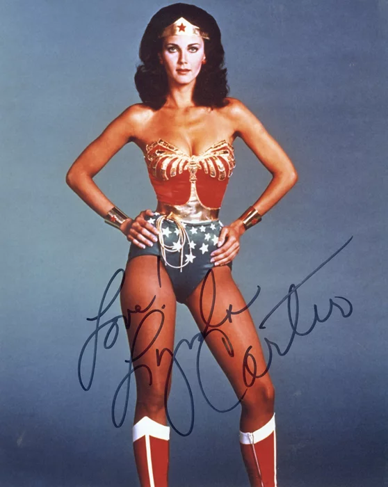 Lynda Carter autograph