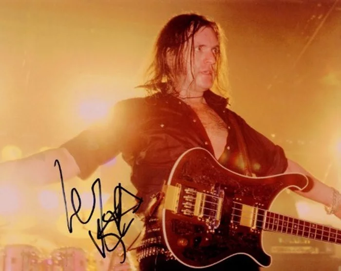 Lemmy autograph