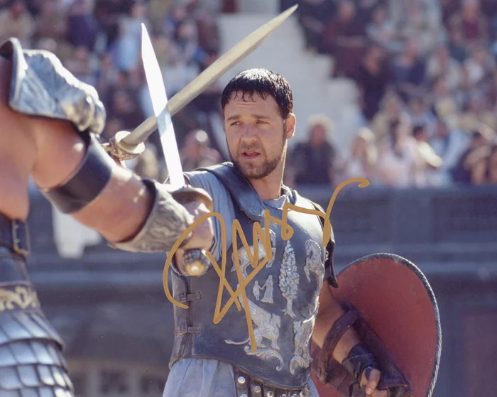 Russell Crowe autograph