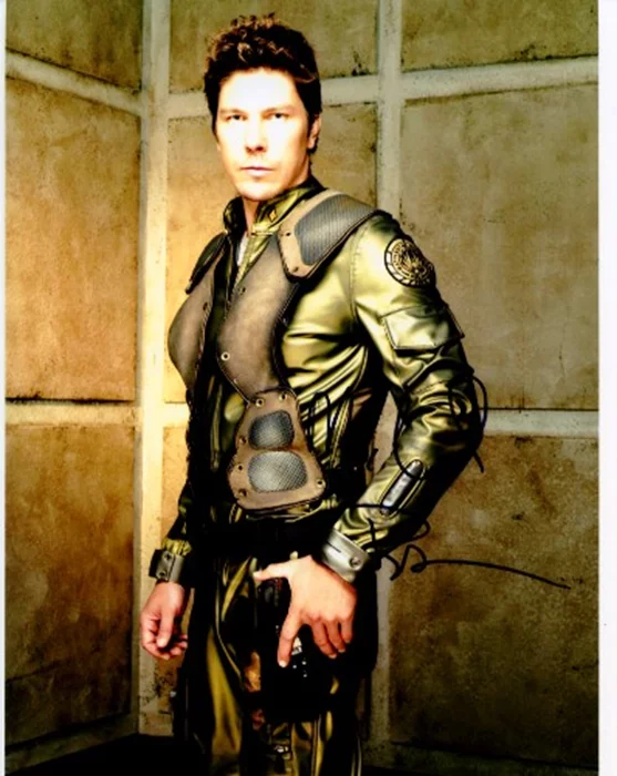 Michael Trucco autograph