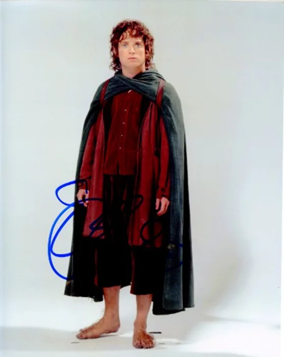 Elijah Wood autograph