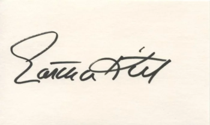 Eartha Kitt autograph