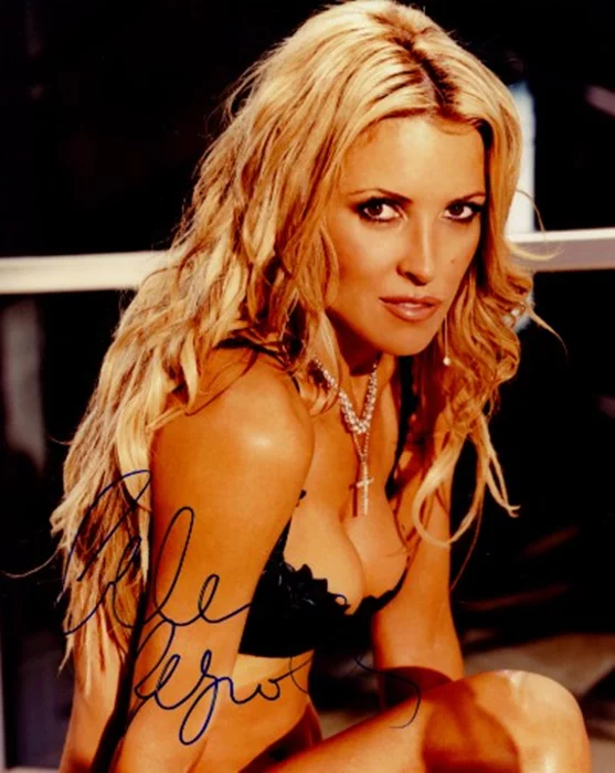 Jillian Barberie autograph