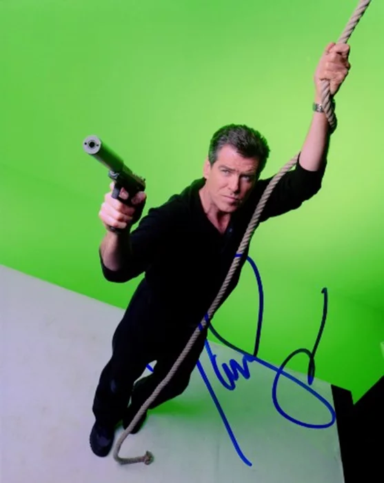 Pierce Brosnan autograph