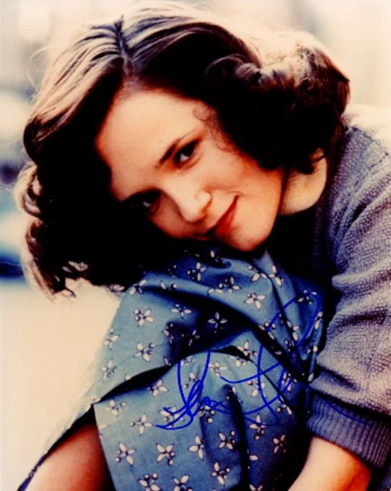 Lea Thompson autograph
