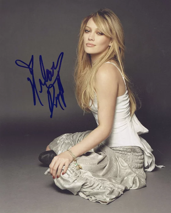 Hilary Duff autograph