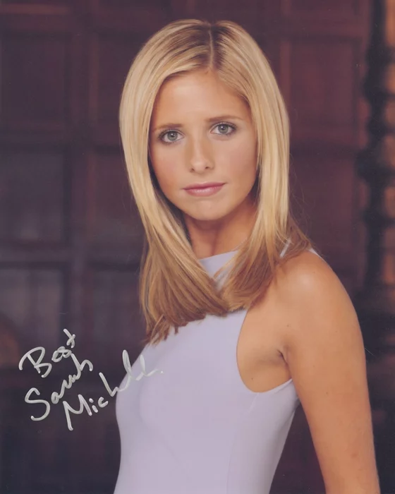Sarah Michelle Gellar autograph