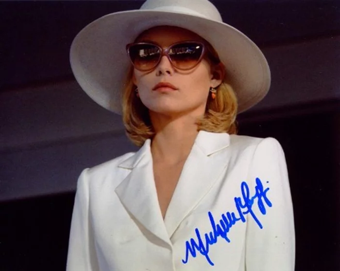 Michelle Pfeiffer autograph