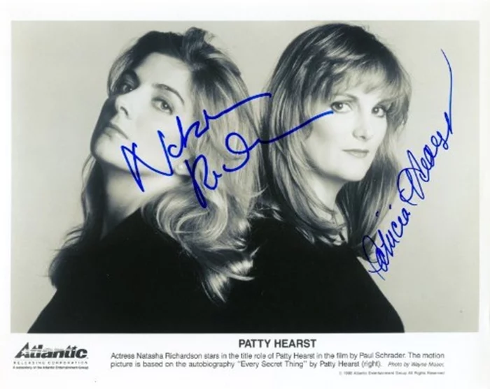 Patty Hearst autograph