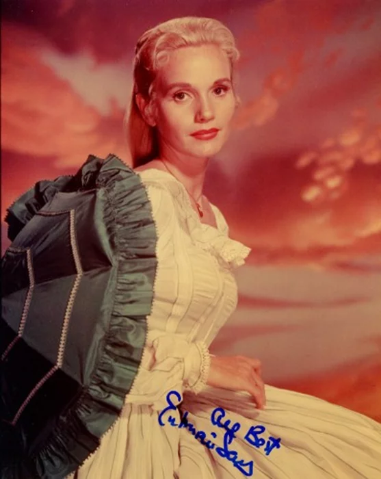 Eva Marie Saint autograph