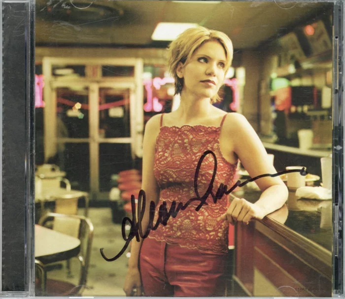 Alison Krauss autograph