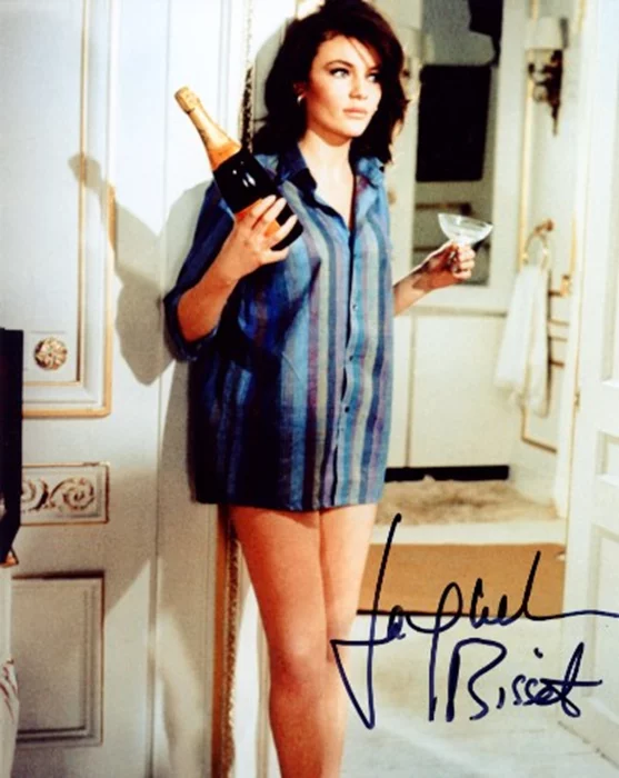 Jacqueline Bisset autograph