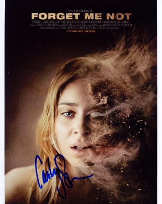 Carly Schroeder autograph