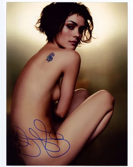Shannyn Sossamon autograph