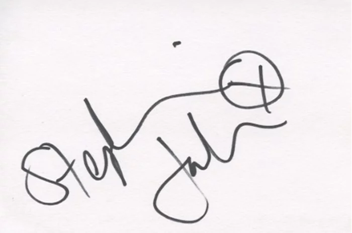 Stephanie Jacobsen autograph