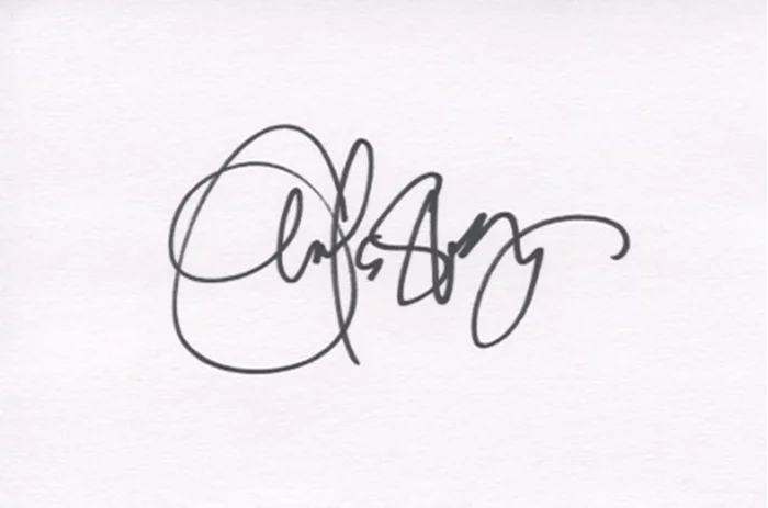 Chelsea Staub autograph