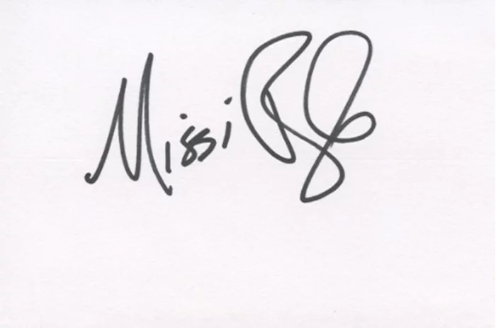 Missi Pyle autograph