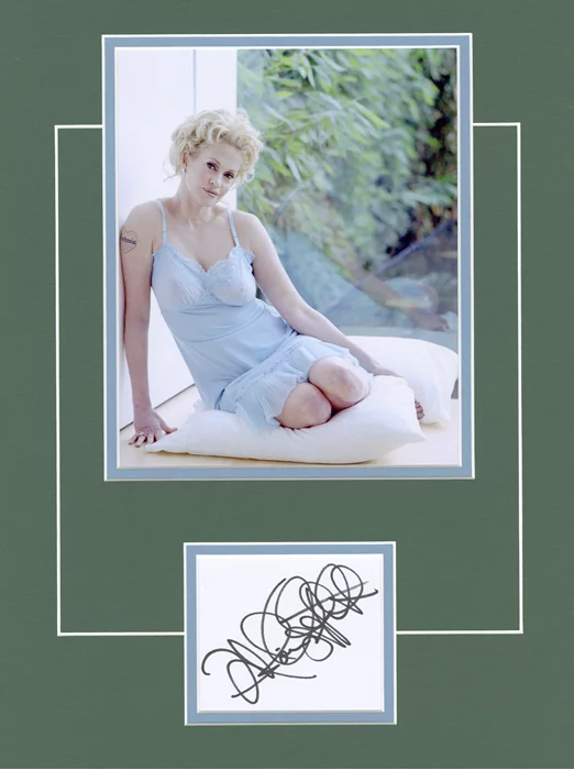 Melanie Griffith autograph
