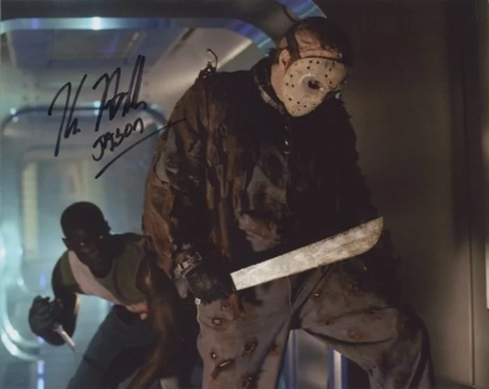 Kane Hodder autograph