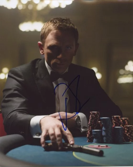 Daniel Craig autograph