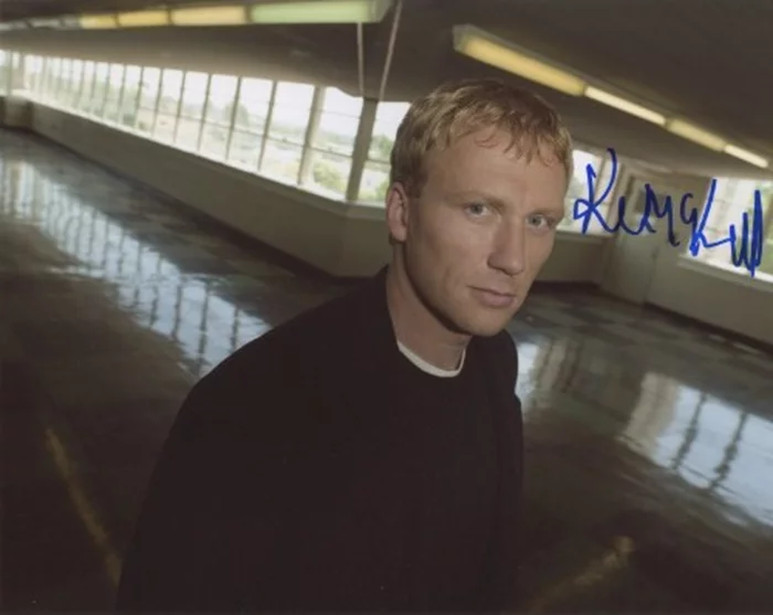 Kevin McKidd autograph