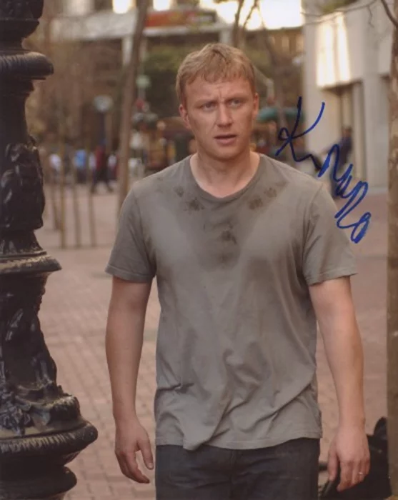 Kevin McKidd autograph