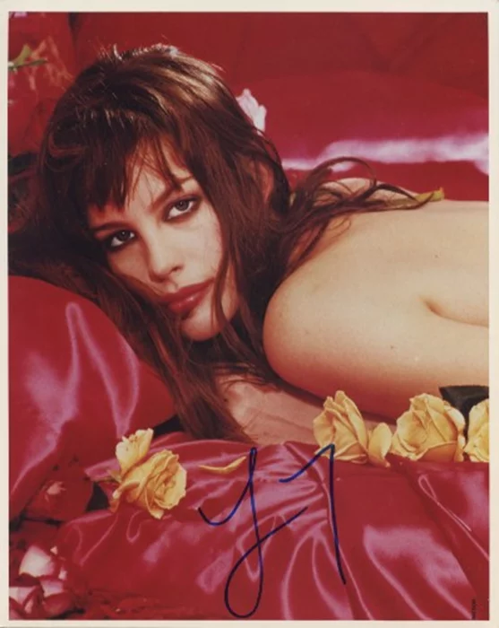 Liv Tyler autograph