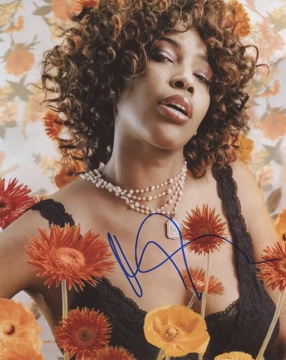 Macy Gray autograph