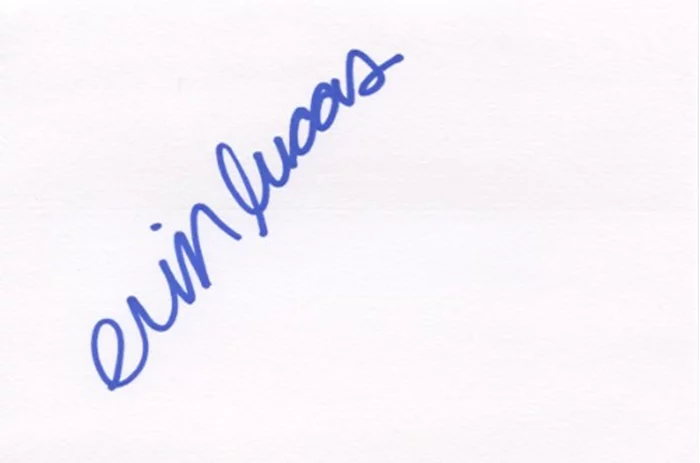 Erin Lucas autograph
