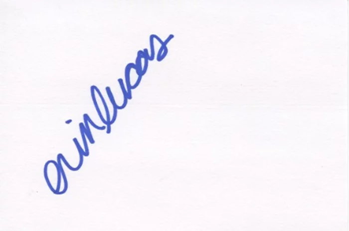 Erin Lucas autograph