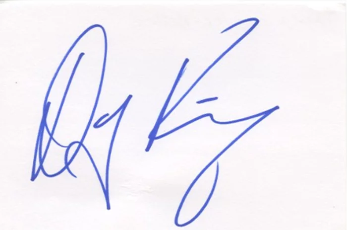 Dania Ramirez autograph