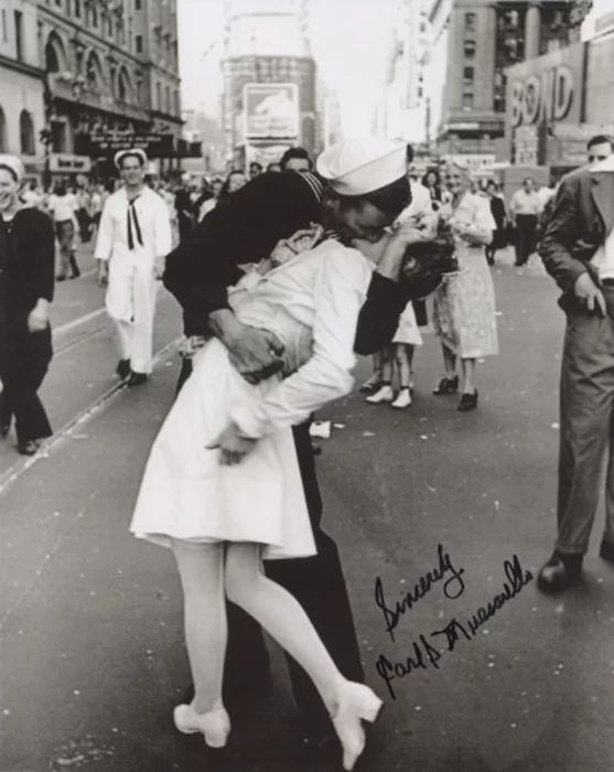 Carl Muscarello autograph