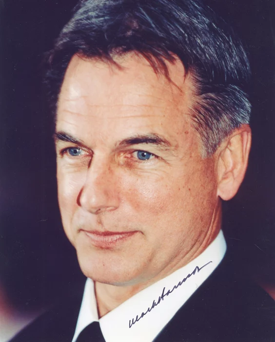 Mark Harmon autograph