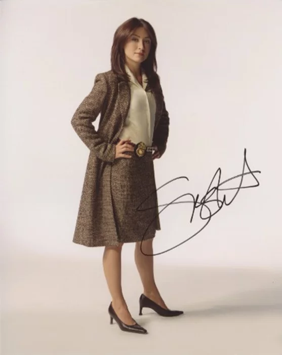 Sasha Alexander autograph