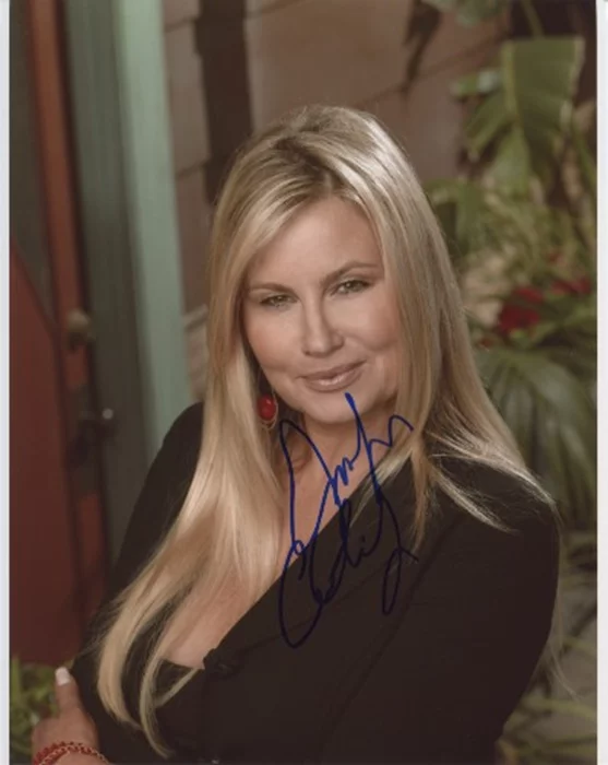 Jennifer Coolidge autograph