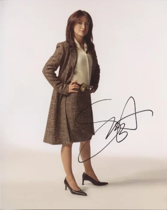 Sasha Alexander autograph